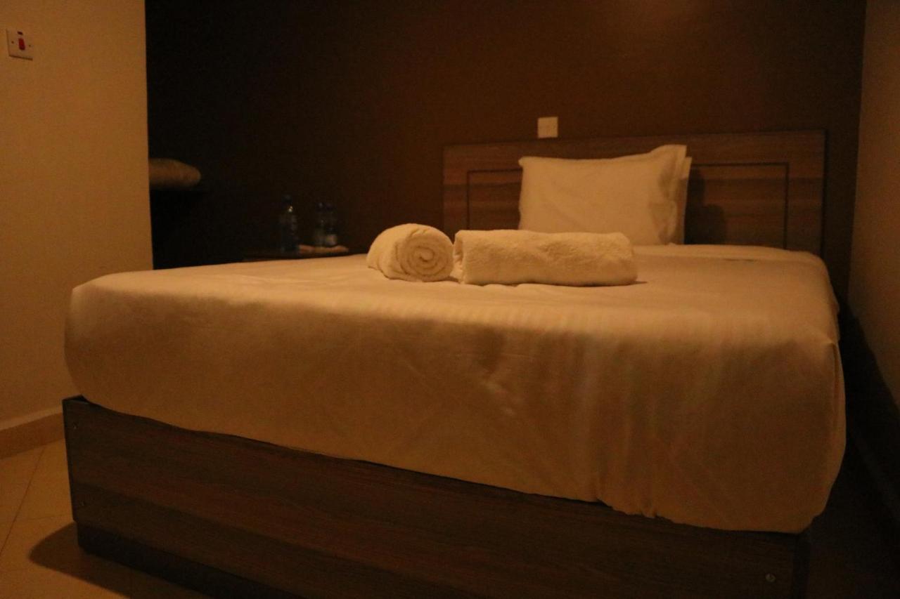 Brooks Lodge Накуру Екстер'єр фото